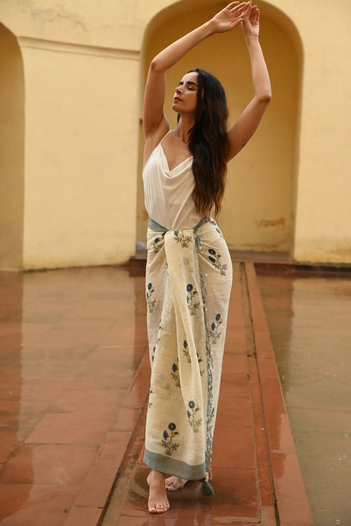 Myra Sarong