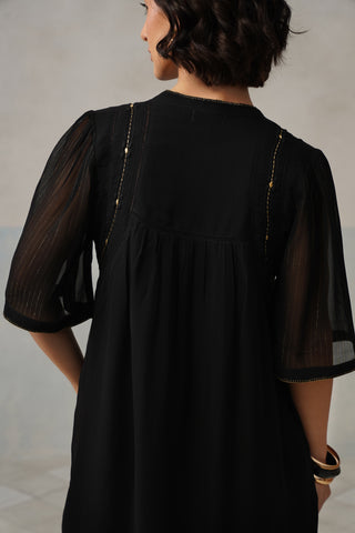 Traverse Button Down Dress