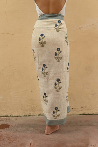 Myra Sarong
