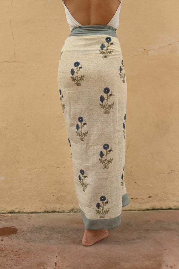 Myra Sarong